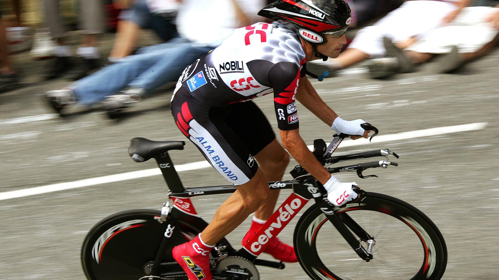 _云端极速跑：虚拟空间中挑战极限_，云端超级云